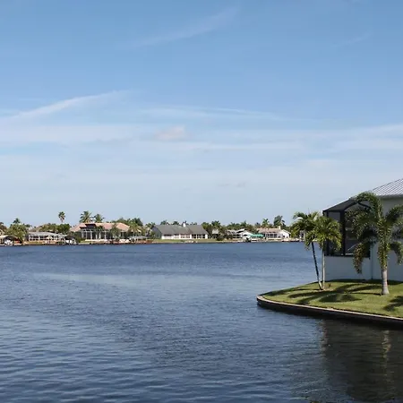 Luxury Home, Hot Tub, Heated Pool, Tiki Bar - Villa Spain Cape Coral Extérieur photo
