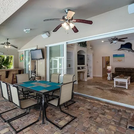 Luxury Home, Hot Tub, Heated Pool, Tiki Bar - Villa Spain Cape Coral Extérieur photo