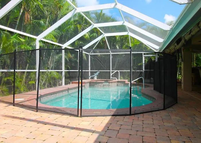Luxury Home, Hot Tub, Heated Pool, Tiki Bar - Villa Spain