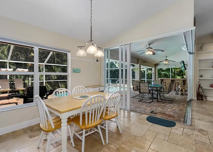 Luxury Home, Hot Tub, Heated Pool, Tiki Bar - Villa Spain